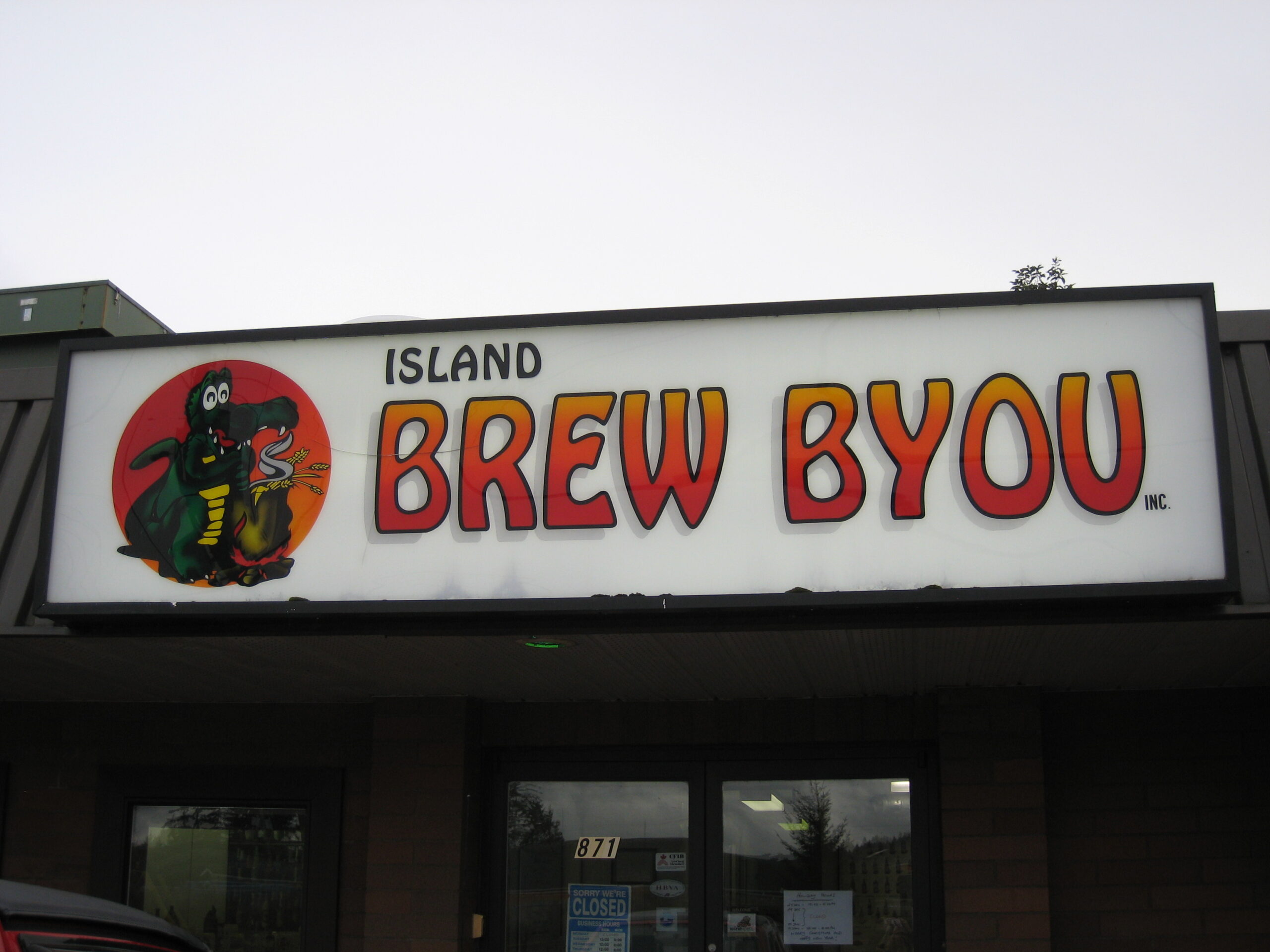Outside pic of Island Brew byou